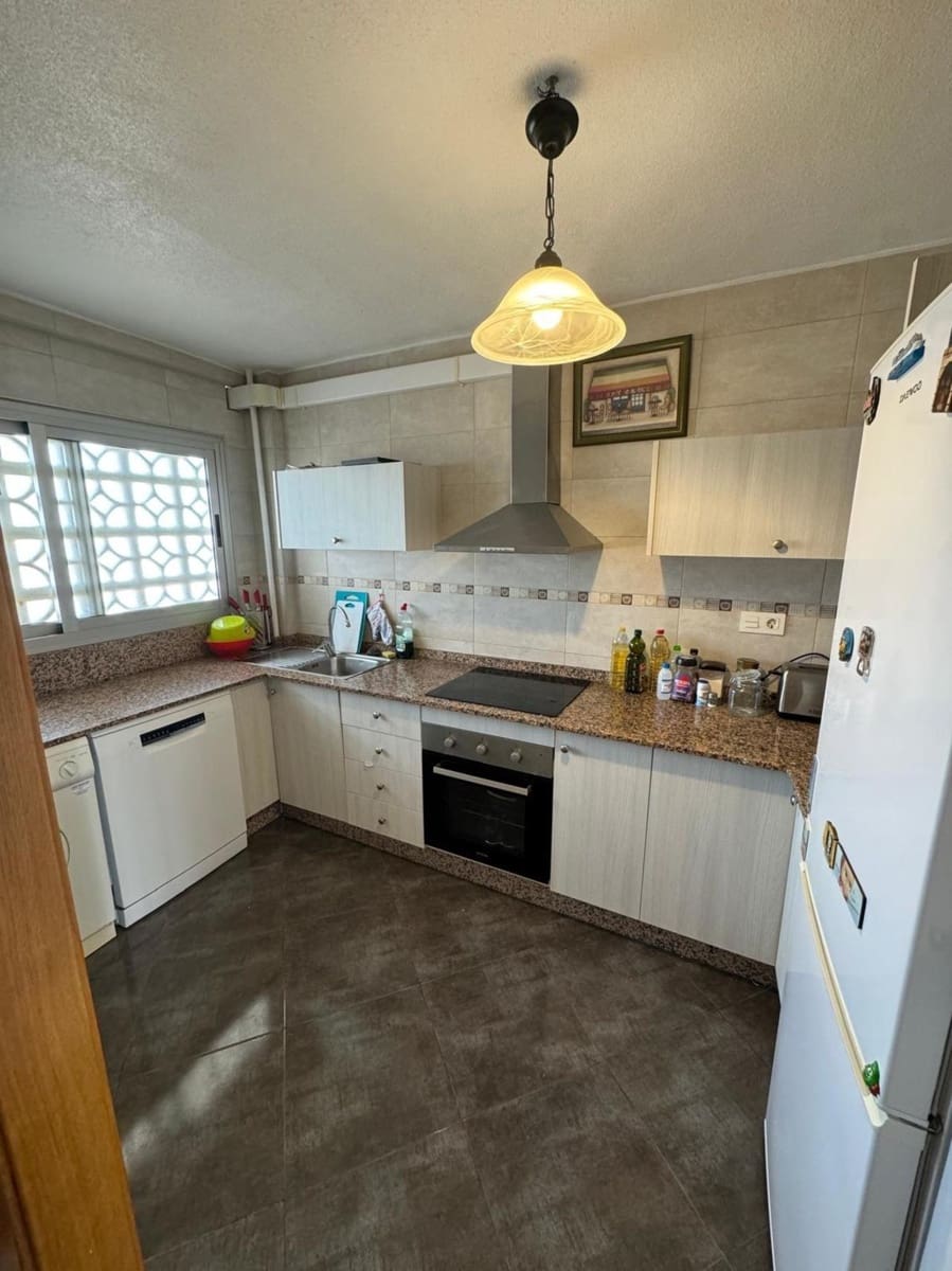 3 makuuhuone Huoneisto myytävänä paikassa Torrevieja - 280 000 € (Ref: 9155686)