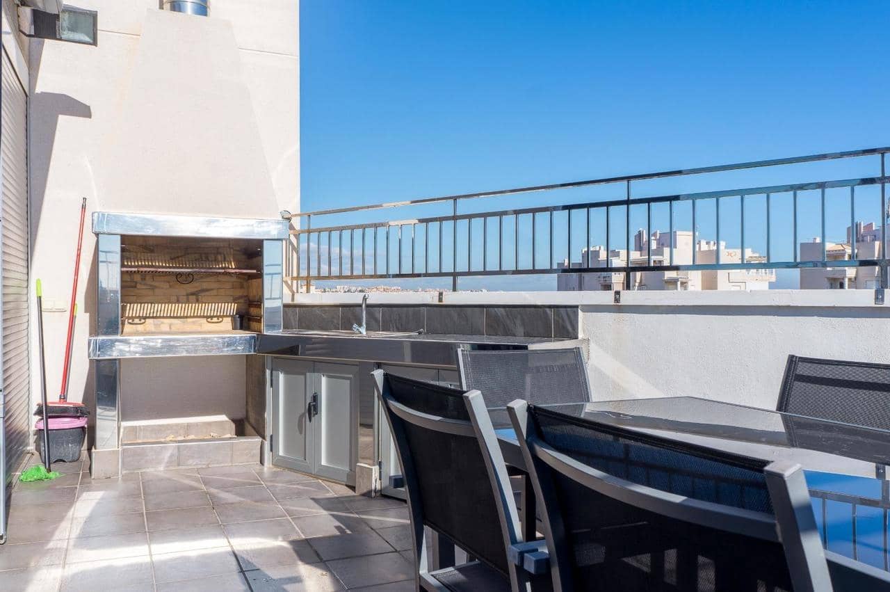 3 makuuhuone Huoneisto myytävänä paikassa Torrevieja - 490 000 € (Ref: 9155693)