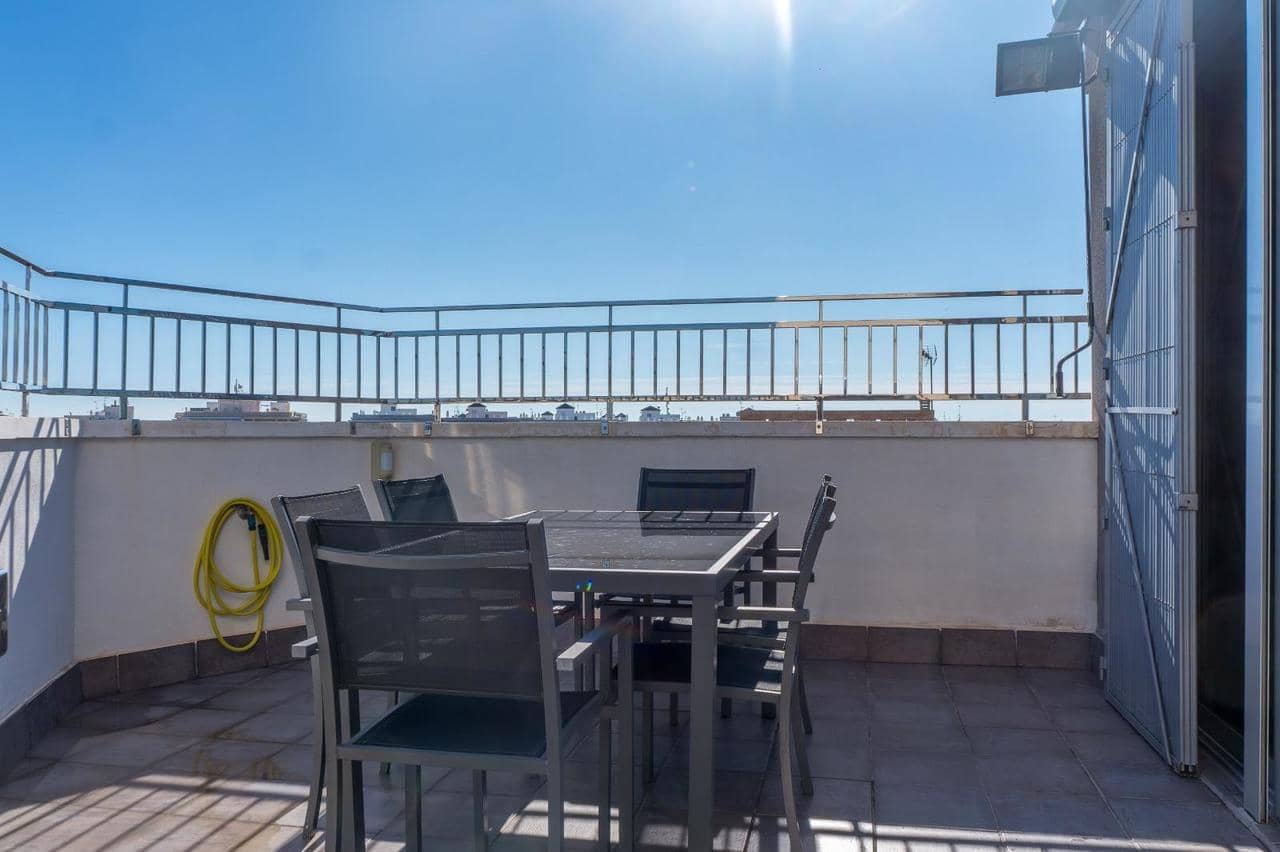 3 makuuhuone Huoneisto myytävänä paikassa Torrevieja - 490 000 € (Ref: 9155693)
