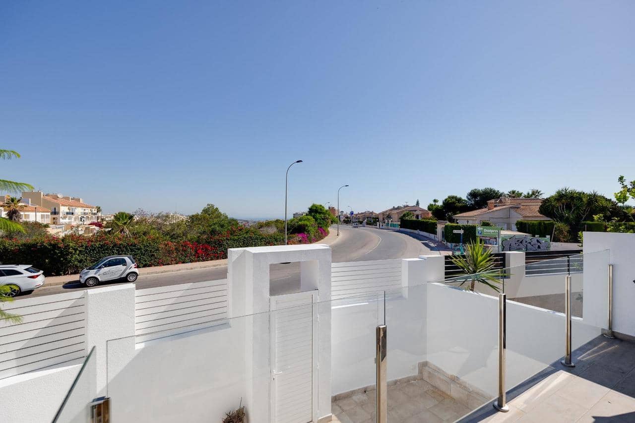 2 quarto Moradia para venda em Torrevieja com piscina - 290 000 € (Ref: 9155721)