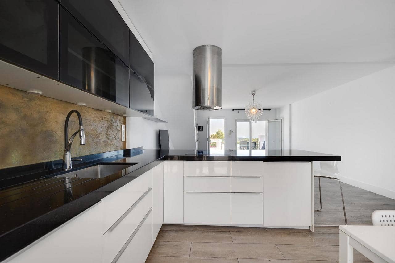 2 quarto Moradia para venda em Torrevieja com piscina - 290 000 € (Ref: 9155721)