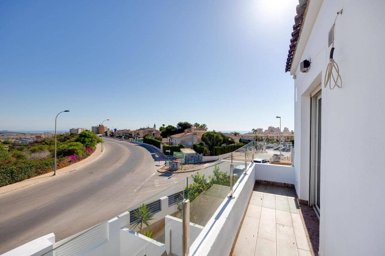 2 quarto Moradia para venda em Torrevieja com piscina - 290 000 € (Ref: 9155721)
