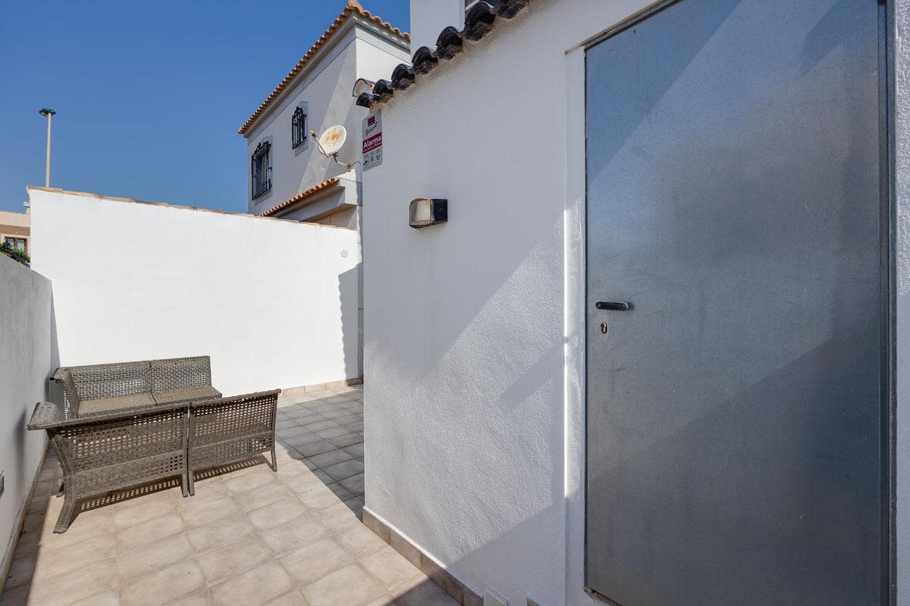 2 quarto Moradia para venda em Torrevieja com piscina - 290 000 € (Ref: 9155721)