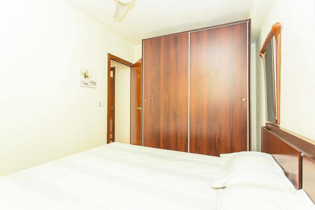 Apartamento de 3 habitaciones en Torrevieja en venta - 200.000 € (Ref: 9155729)