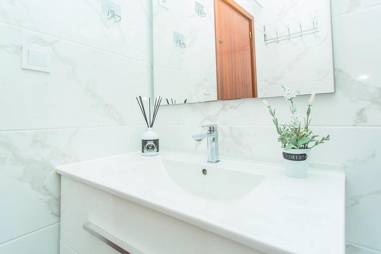 Apartamento de 3 habitaciones en Torrevieja en venta - 200.000 € (Ref: 9155729)