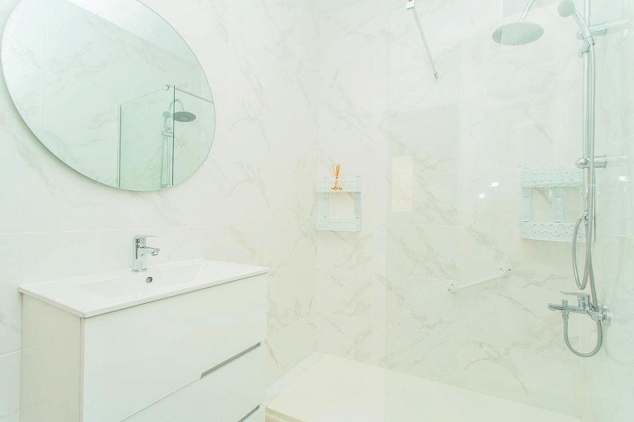 Apartamento de 3 habitaciones en Torrevieja en venta - 200.000 € (Ref: 9155729)