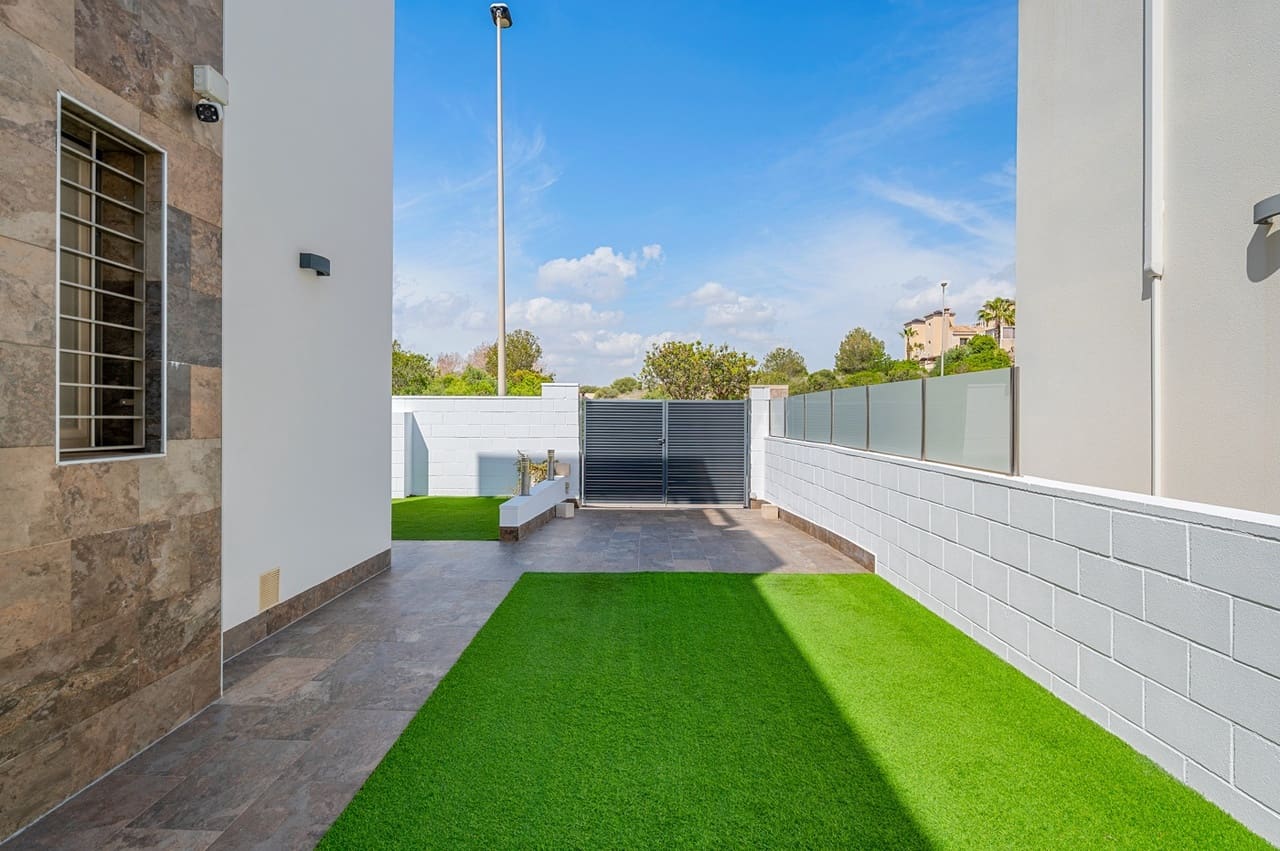 3 bedroom Villa for sale in Orihuela Costa - € 475,000 (Ref: 9155744)