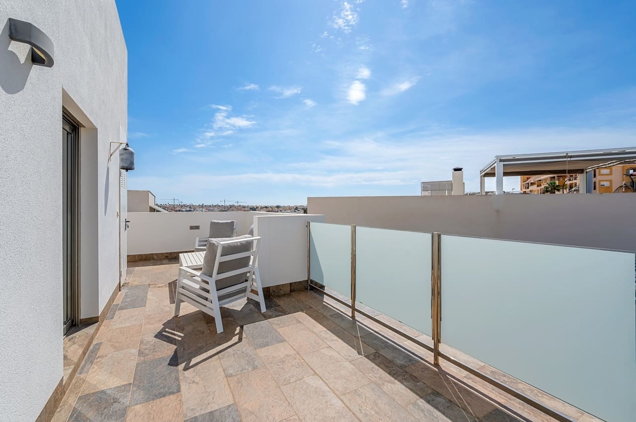 3 bedroom Villa for sale in Orihuela Costa - € 475,000 (Ref: 9155744)