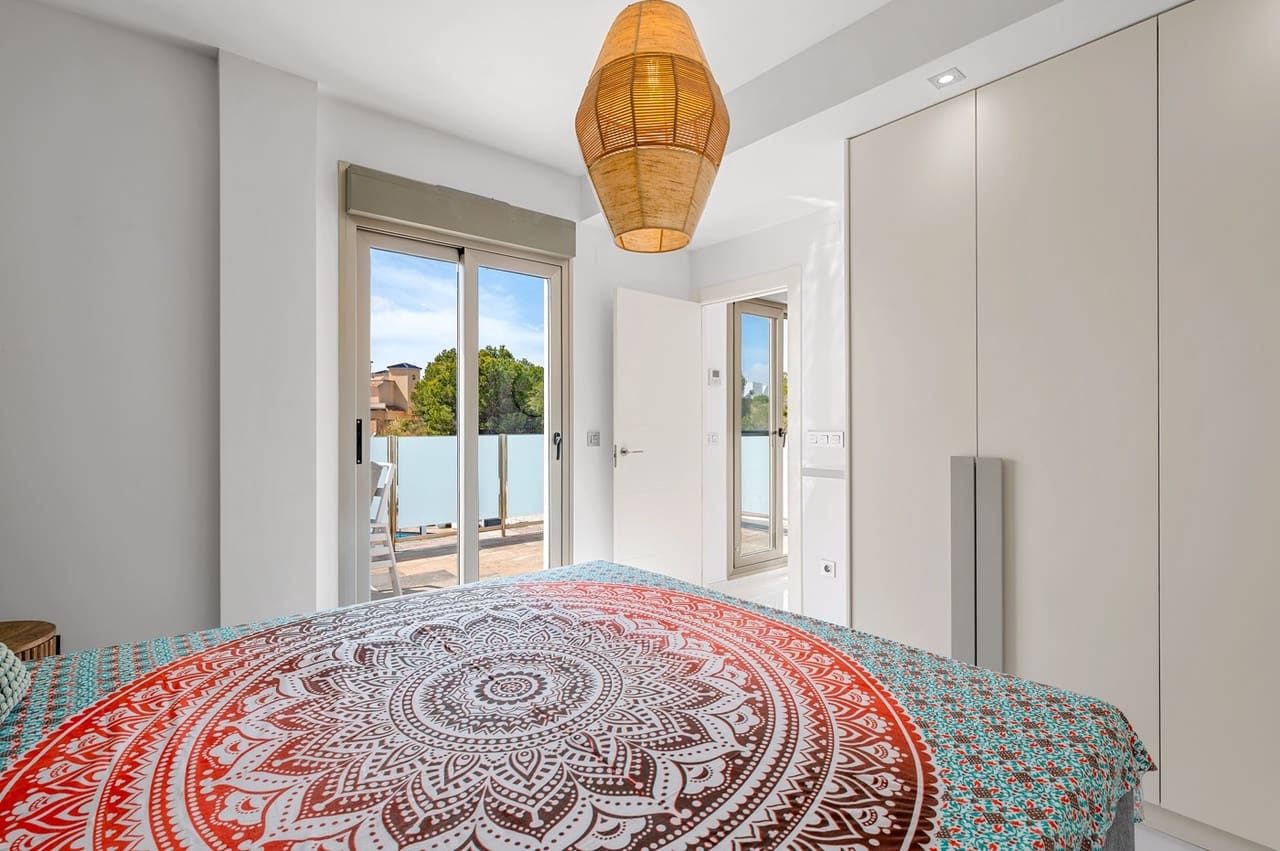 3 bedroom Villa for sale in Orihuela Costa - € 475,000 (Ref: 9155744)