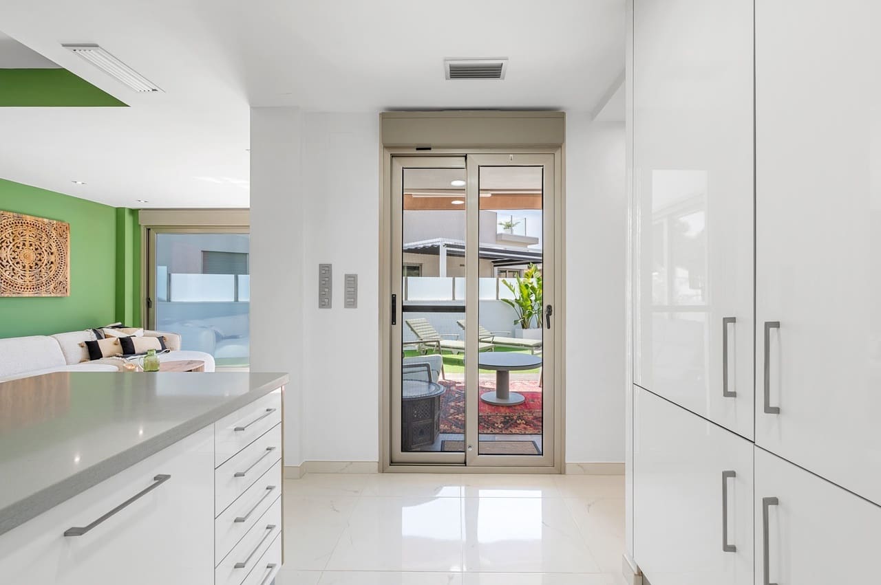 3 bedroom Villa for sale in Orihuela Costa - € 475,000 (Ref: 9155744)