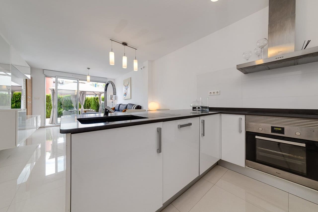 3 sypialnia Dom na sprzedaż w Torrevieja z basenem - 340 000 € (Ref: 9155751)