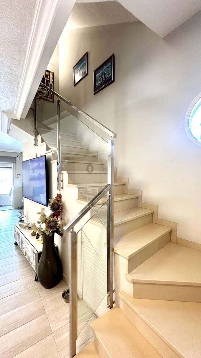 4 bedroom Villa for sale in Orihuela Costa with pool - € 420,000 (Ref: 9155768)