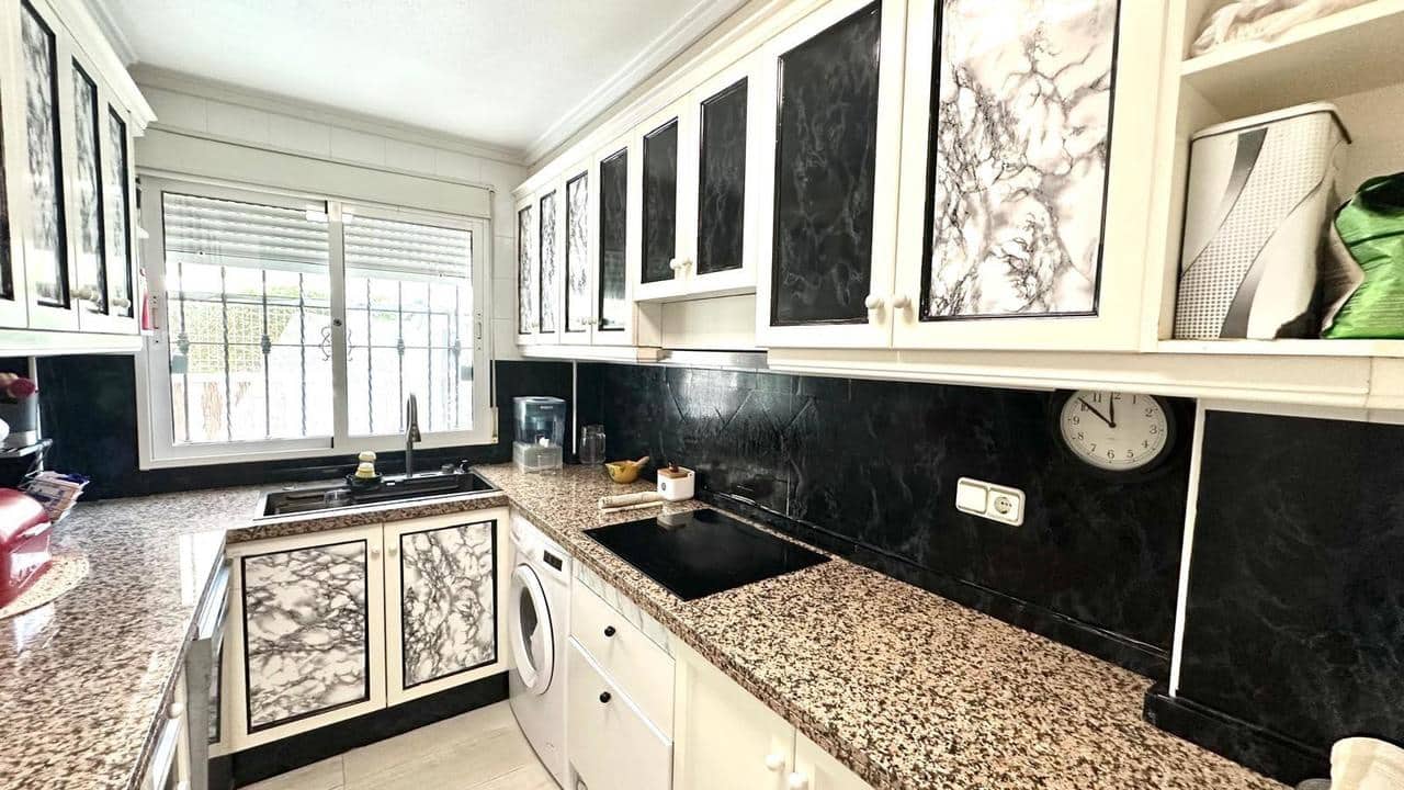 4 bedroom Villa for sale in Orihuela Costa with pool - € 420,000 (Ref: 9155768)