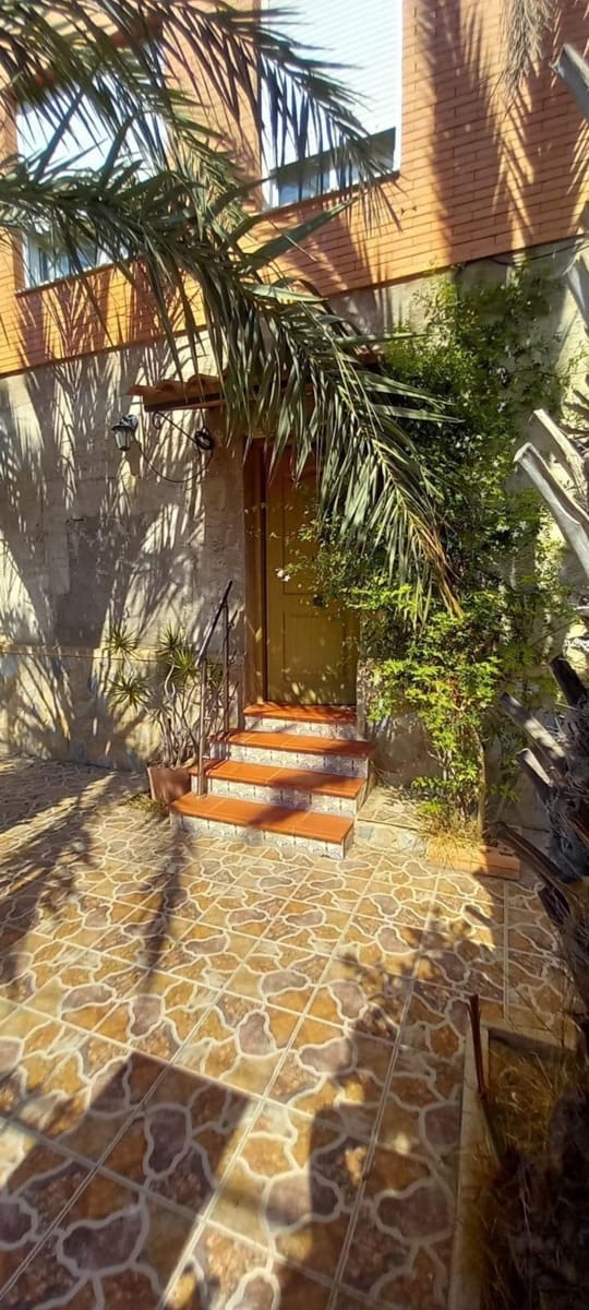 5 chambre Maison de Ville à vendre à Torrevieja - 295 000 € (Ref: 9155780)