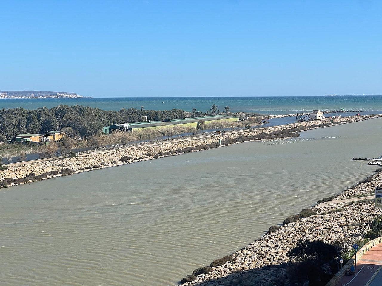 2 quarto Penthouse para venda em Guardamar del Segura - 225 000 € (Ref: 9155788)