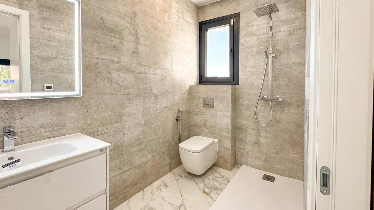 4 soveværelse Villa til salg i Torrevieja med swimmingpool - € 995.000 (Ref: 9155812)