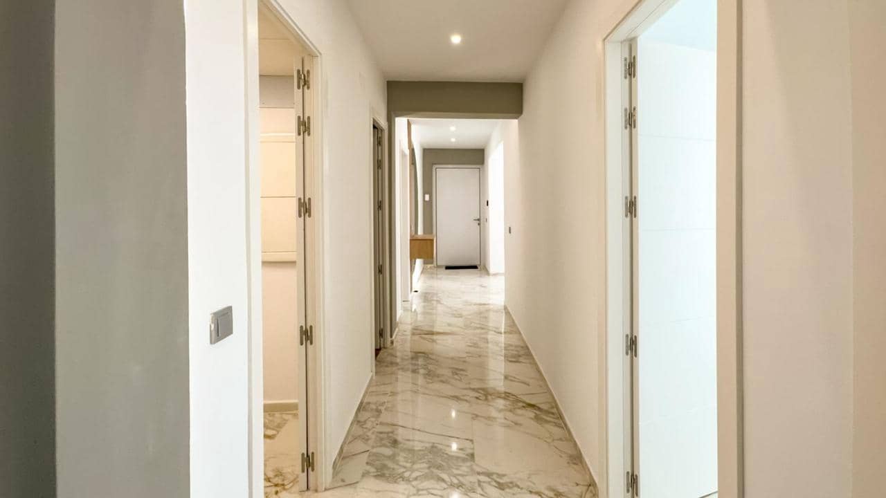 4 soveværelse Villa til salg i Torrevieja med swimmingpool - € 995.000 (Ref: 9155812)