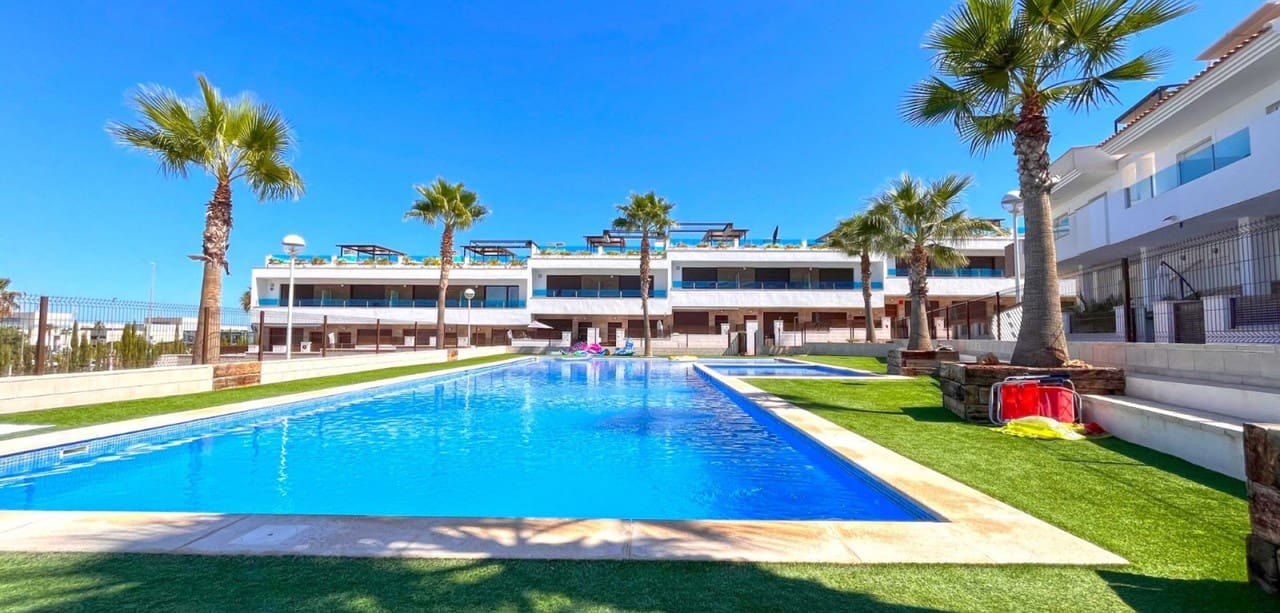 3 soverom Hus til salgs i Torrevieja - € 299 000 (Ref: 9155829)