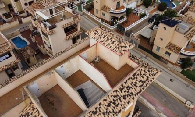 2 Zimmer Apartment zu verkaufen in Dehesa de Campoamor, Orihuela - 139.995 € (Ref: 9155830)