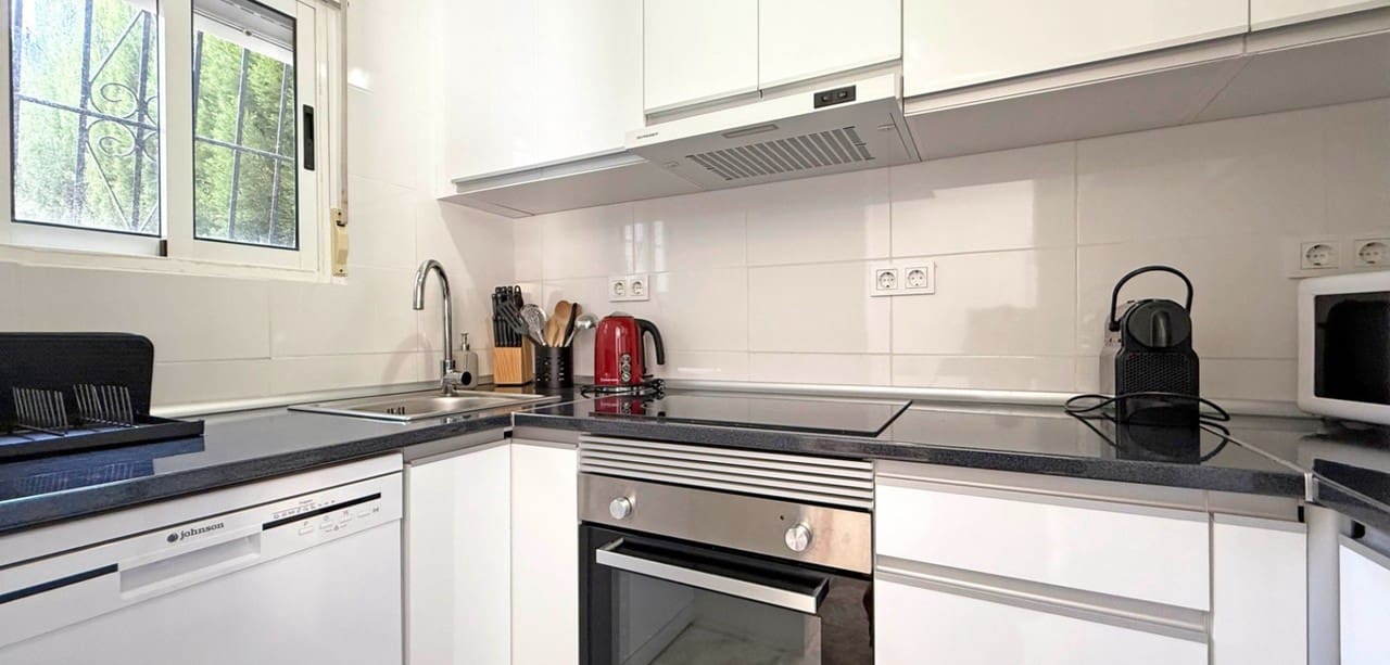 2 slaapkamer Appartement te koop in Torrevieja - € 169.900 (Ref: 9155847)