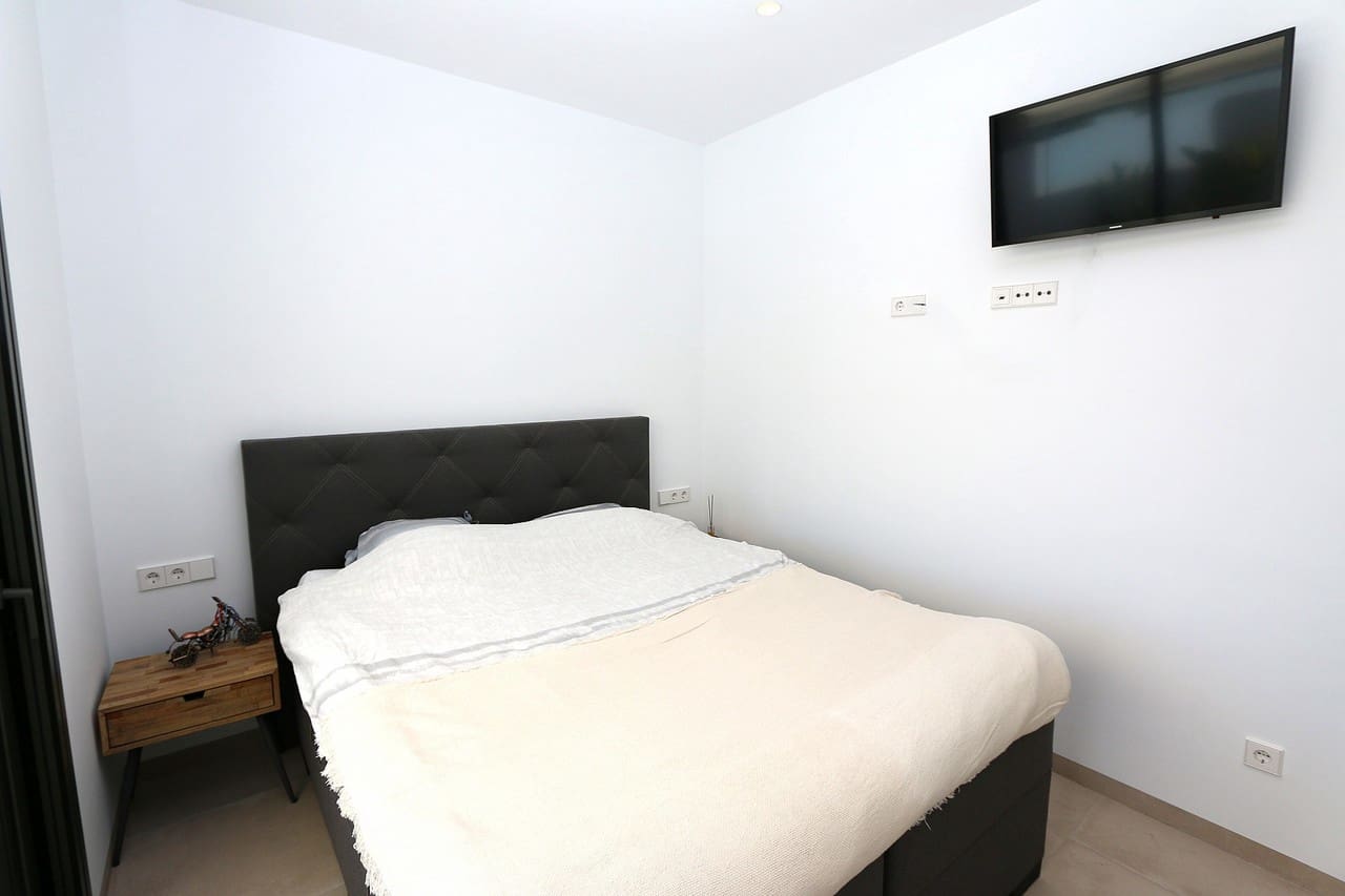 3 slaapkamer Villa te koop in Pilar de la Horadada - € 495.000 (Ref: 9155852)