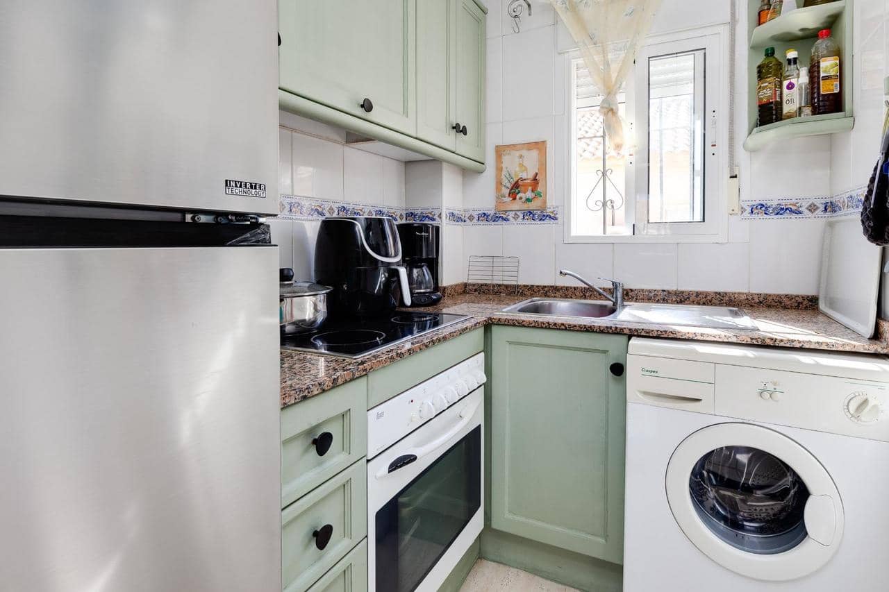 2 soverom Bungalow til salgs i Torrevieja med svømmebasseng - € 127 560 (Ref: 9155858)