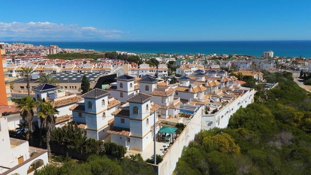 3 Zimmer Villa zu verkaufen in El Molino, Torrevieja - 479.000 € (Ref: 9155860)