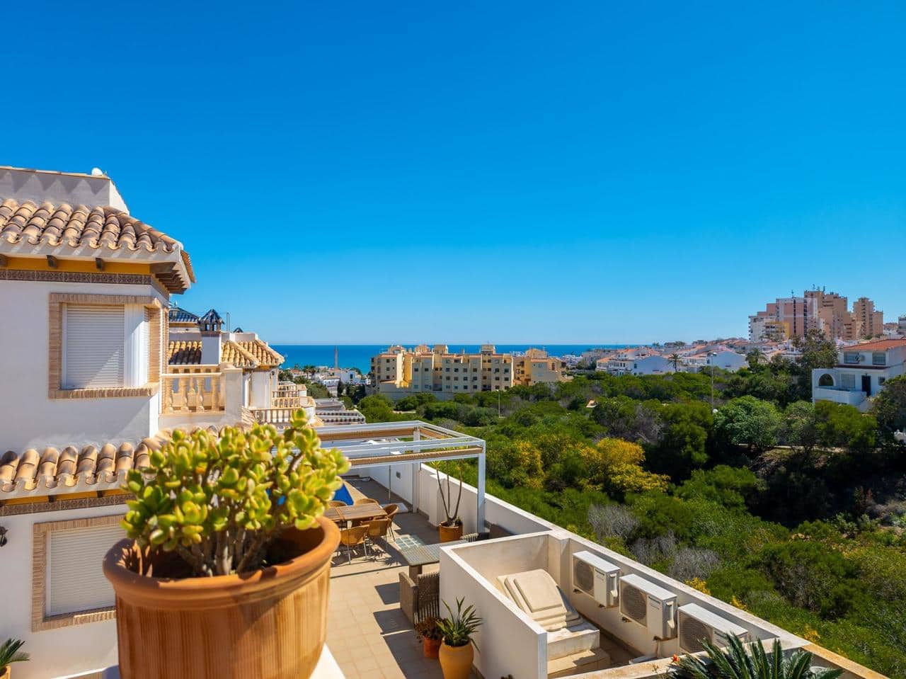 3 sypialnia Willa na sprzedaż w Torrevieja - 450 000 € (Ref: 9155860)