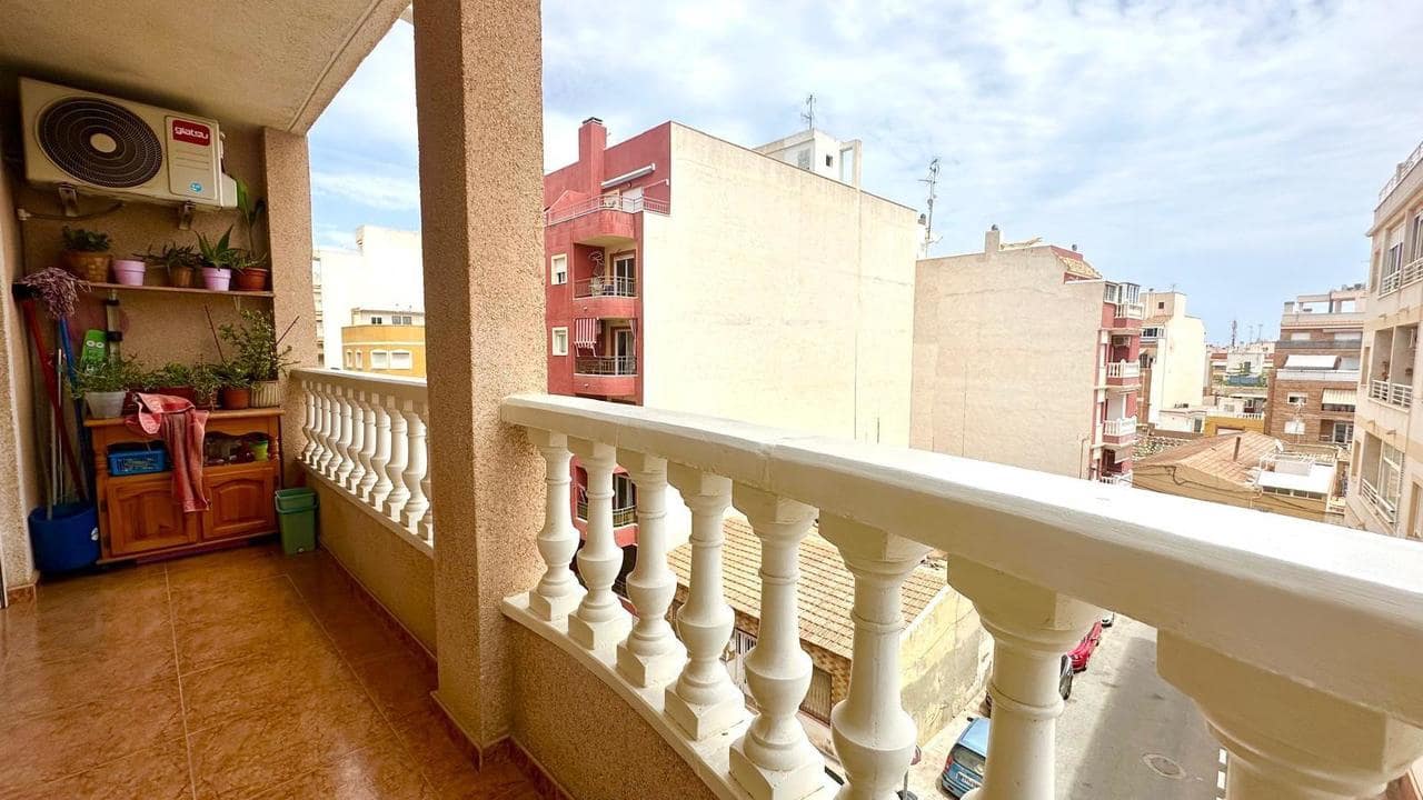 2 quarto Apartamento para venda em Torrevieja - 129 900 € (Ref: 9155876)