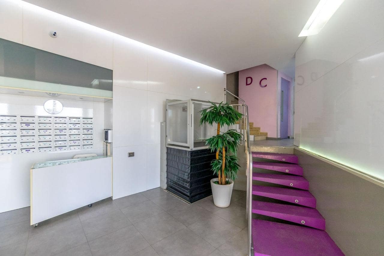 4 sovrum Lägenhet till salu i Torrevieja - 379 000 € (Ref: 9155911)