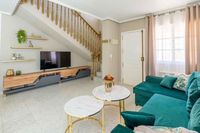 3 Zimmer Villa zu verkaufen in Dehesa de Campoamor, Orihuela mit Pool - 360.000 € (Ref: 9155915)