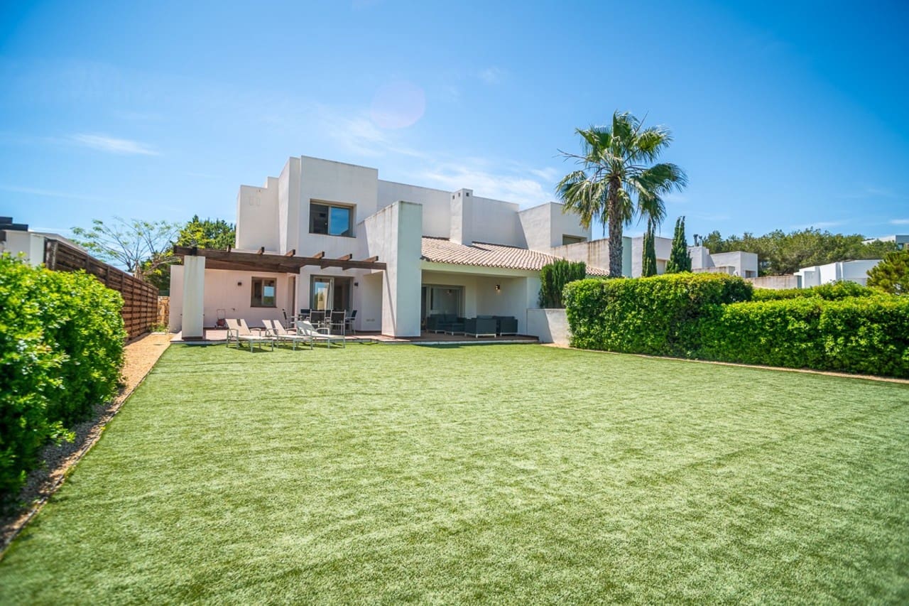 3 slaapkamer Villa te koop in San Miguel de Salinas - € 525.000 (Ref: 9155916)