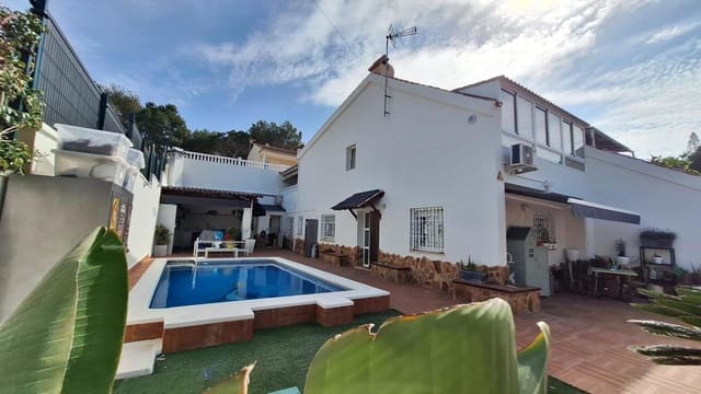 4 Zimmer Villa zu verkaufen in El Molino, Torrevieja mit Pool - 490.000 € (Ref: 9155925)