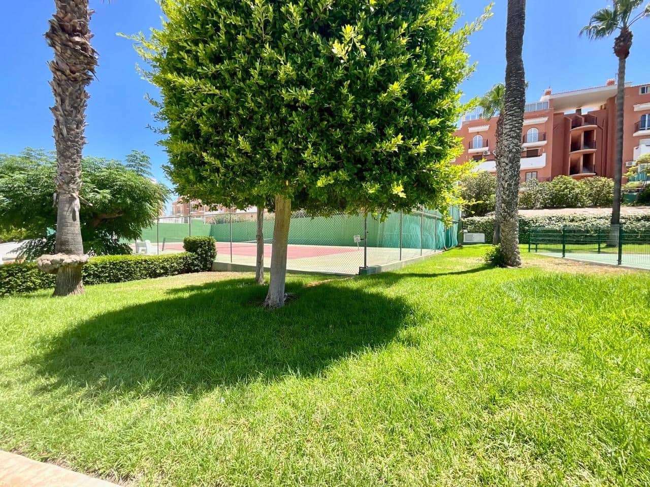 2 bedroom Bungalow for sale in Torrevieja with pool - € 159,000 (Ref: 9155956)