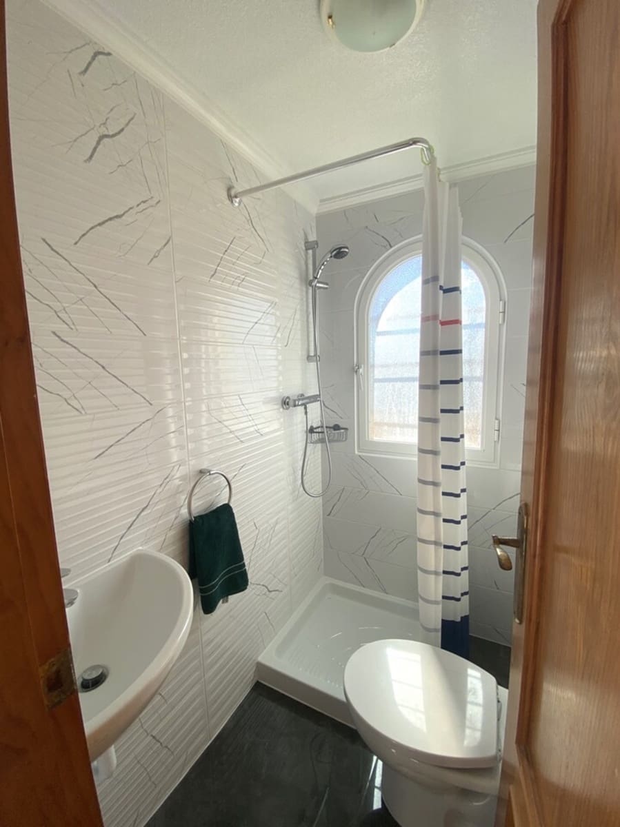 5 bedroom Villa for sale in La Zenia - € 365,000 (Ref: 9155957)