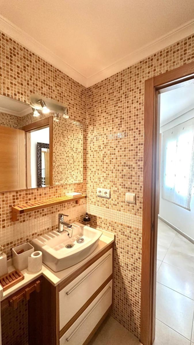 2 soverom Penthouse til salgs i Torrevieja - € 164 900 (Ref: 9155971)