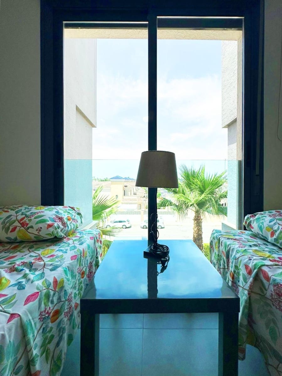 3 quarto Apartamento para venda em Guardamar del Segura - 299 000 € (Ref: 9155987)