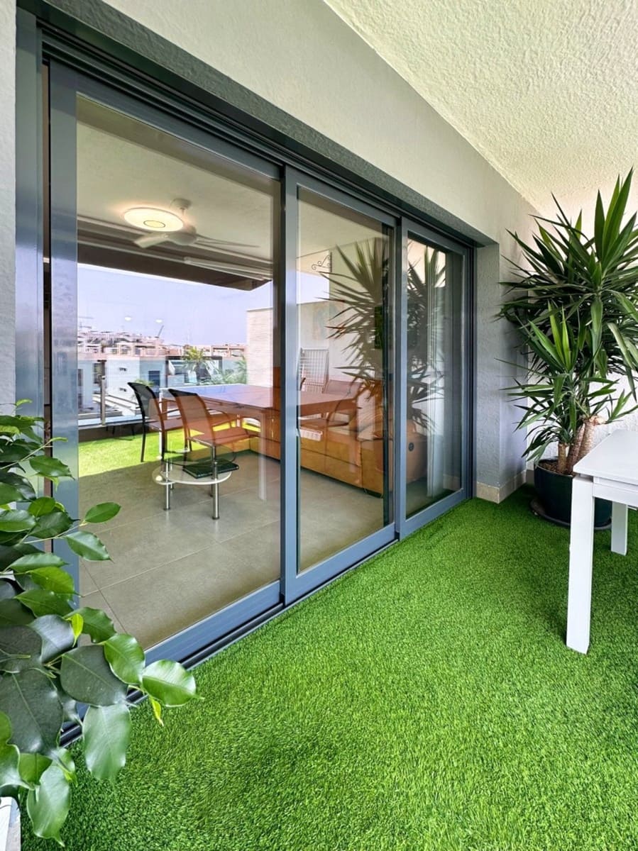 3 quarto Apartamento para venda em Guardamar del Segura - 299 000 € (Ref: 9155987)