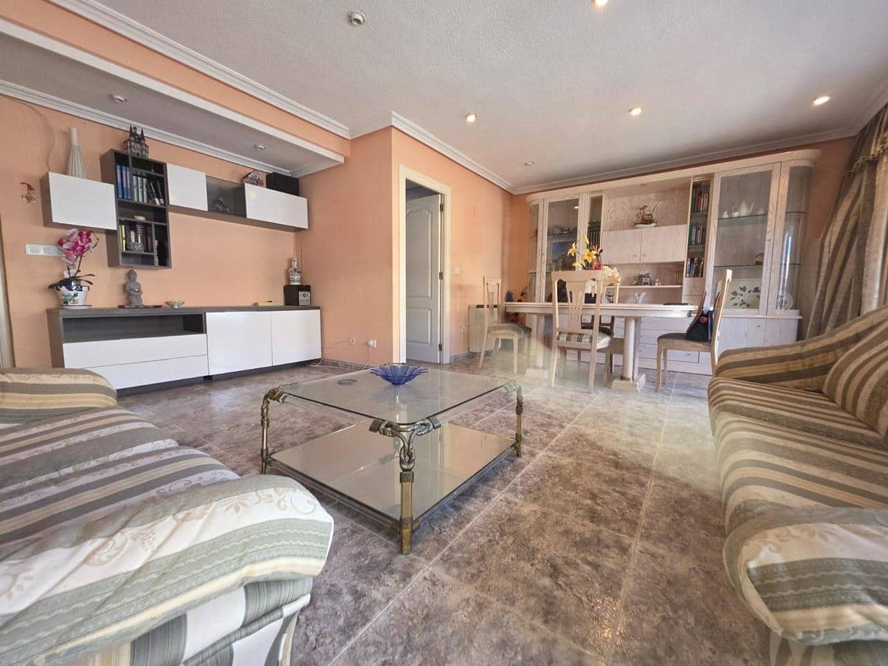 2 makuuhuone Huoneisto myytävänä paikassa Torrevieja - 156 700 € (Ref: 9155988)