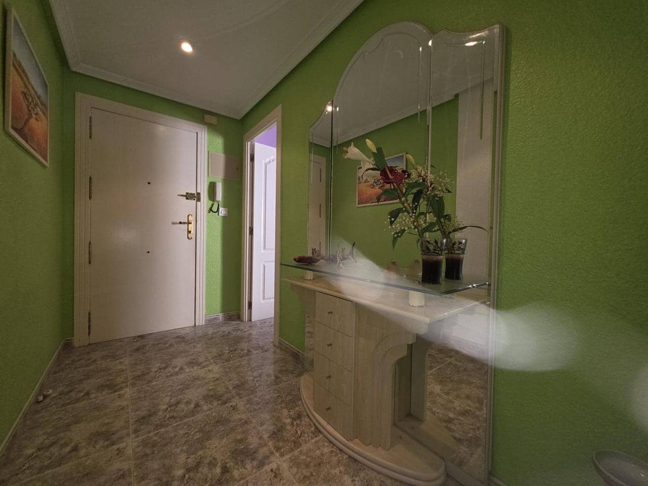 2 makuuhuone Huoneisto myytävänä paikassa Torrevieja - 156 700 € (Ref: 9155988)