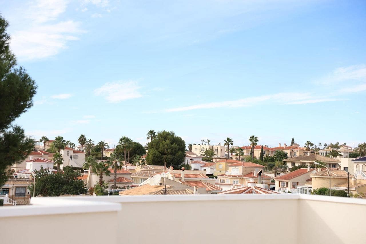 5 sovrum Villa till salu i Ciudad Quesada med pool - 579 900 € (Ref: 9155995)