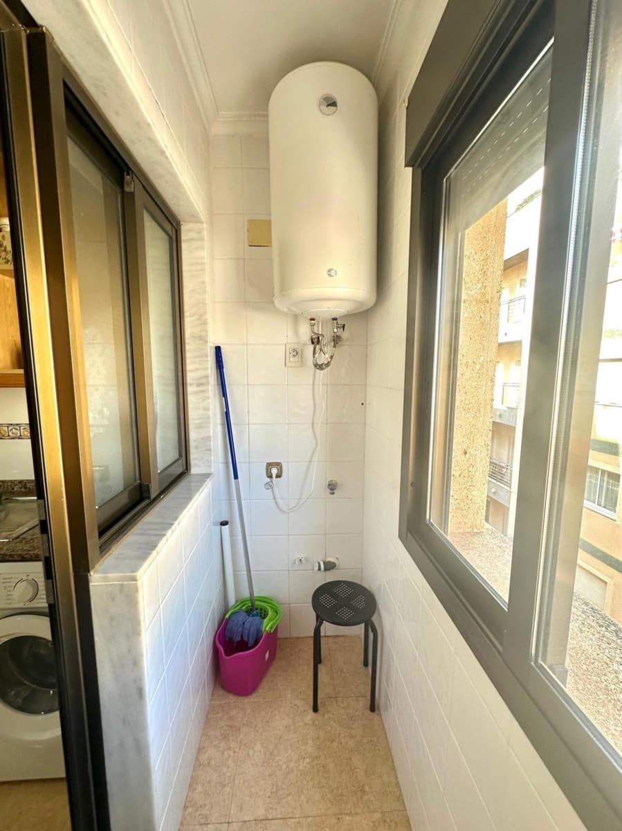 4 Zimmer Apartment zu verkaufen in Torrevieja - 275.000 € (Ref: 9156008)