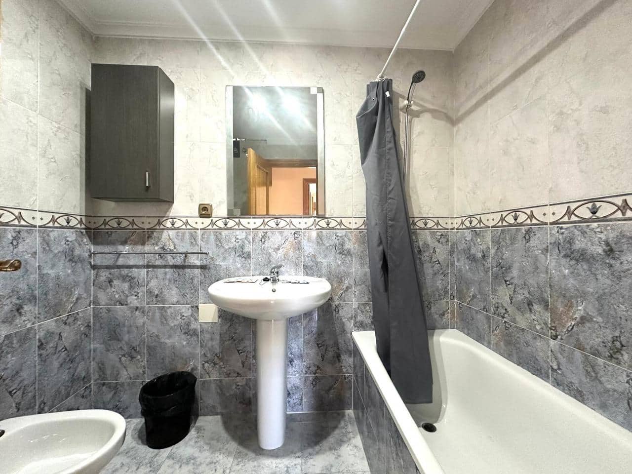4 Zimmer Apartment zu verkaufen in Torrevieja - 275.000 € (Ref: 9156008)