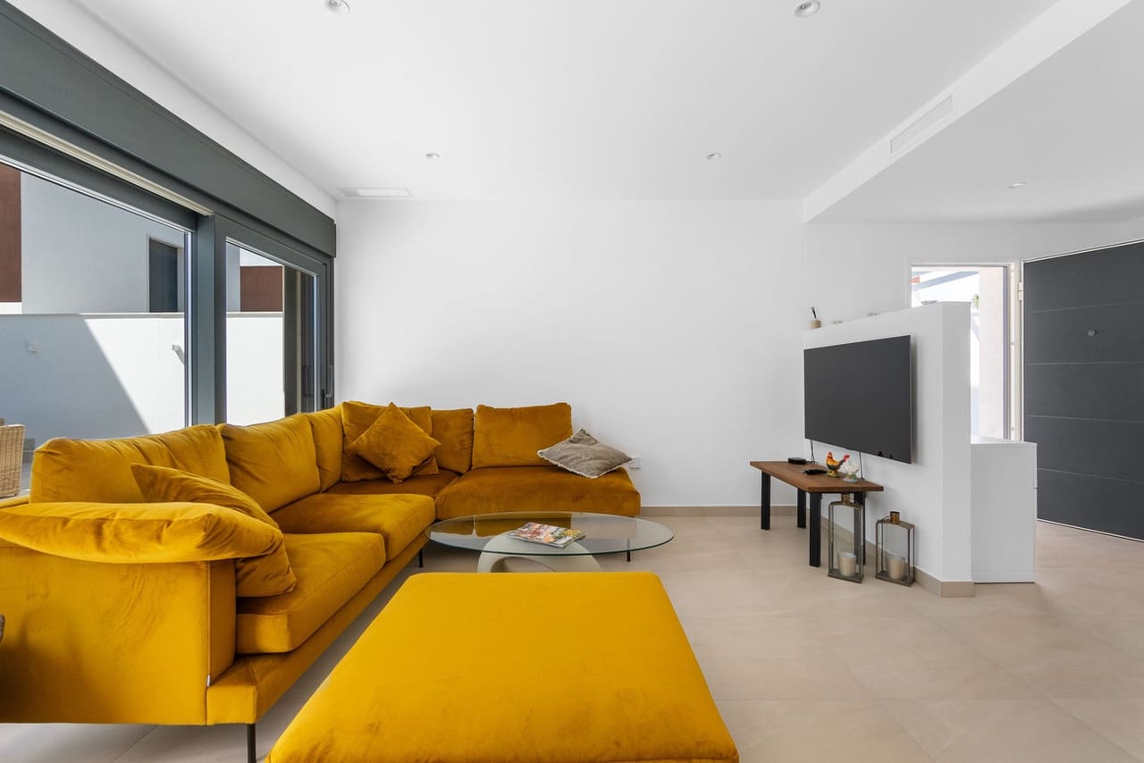 3 makuuhuone Huvila myytävänä paikassa Torre de la Horadada - 599 000 € (Ref: 9156025)