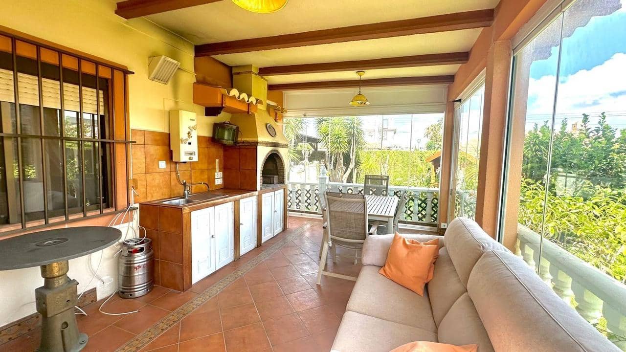 3 Zimmer Villa zu verkaufen in Cabo Roig mit Pool - 850.000 € (Ref: 9159295)