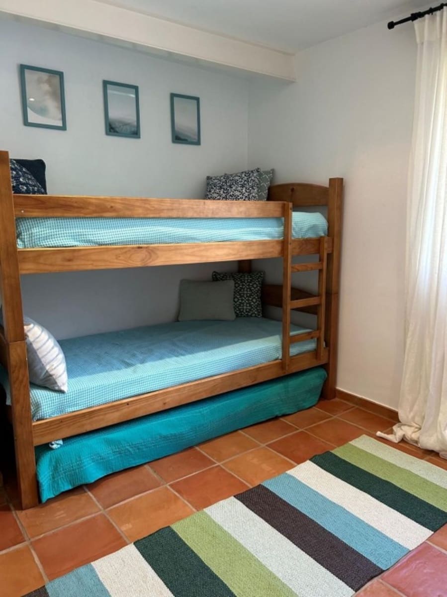 5 bedroom Villa for sale in Altea - € 750,000 (Ref: 9160846)