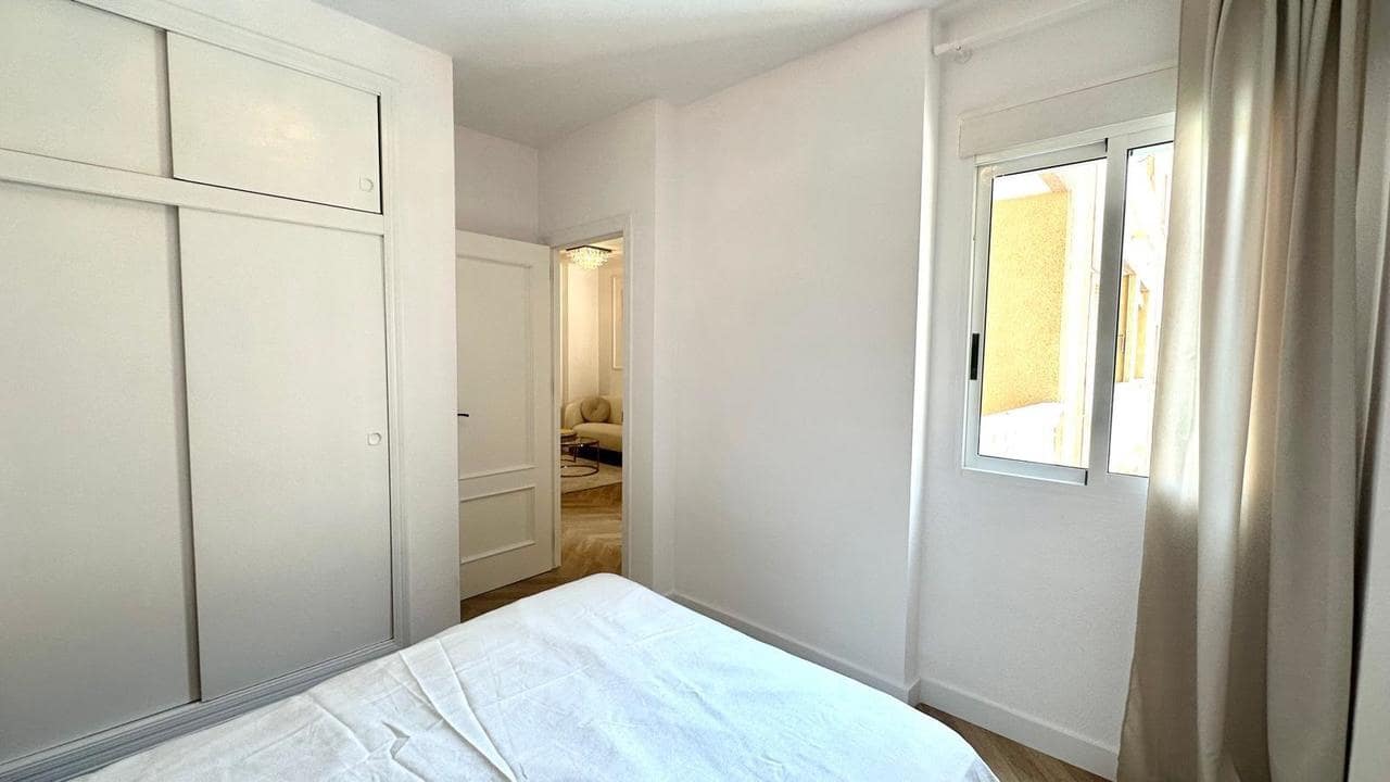 2 quarto Apartamento para venda em Torrevieja com piscina - 164 900 € (Ref: 9162089)