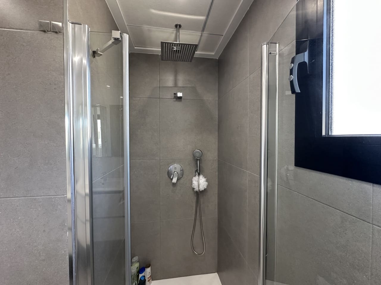 2 soveværelse Penthouse til salg i Villamartin med swimmingpool garage - € 399.500 (Ref: 9165568)