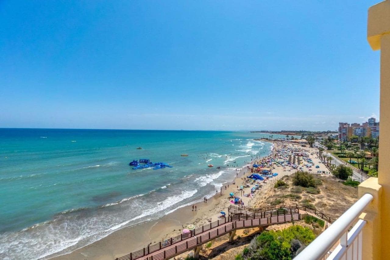 3 bedroom Apartment for sale in Campoamor with pool garage - € 599,000 (Ref: 9166825)