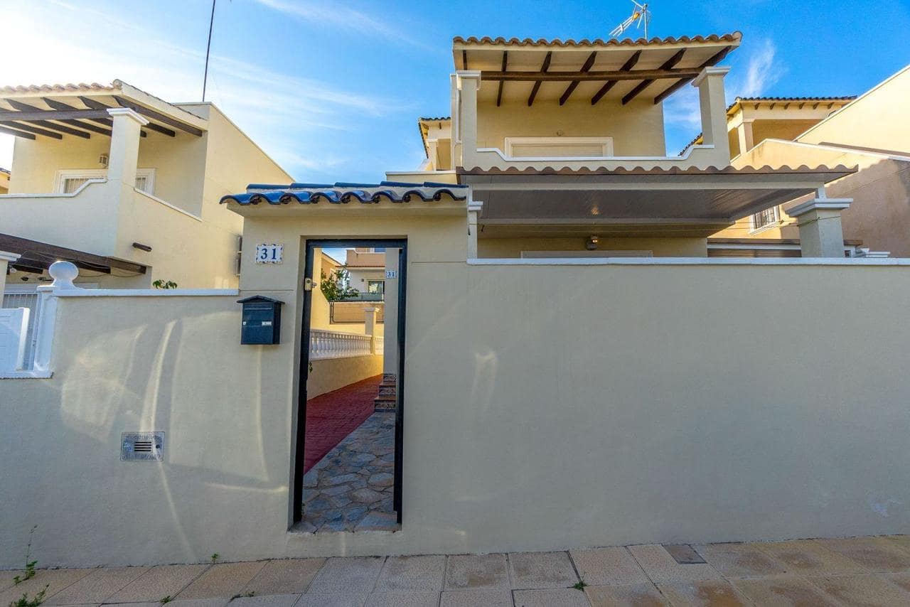 3 quarto Casa em Banda para venda em San Miguel de Salinas com piscina - 345 000 € (Ref: 9166828)
